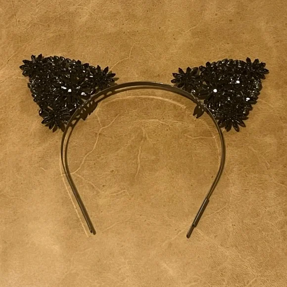 BCBGMaxAzria | Accessories | Bcbgmaxazria Black Rhinestone  display picture 2